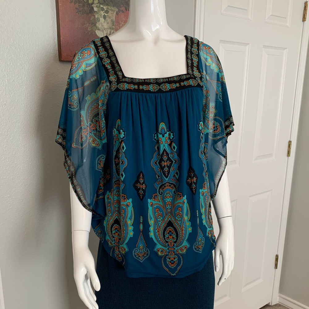 Colorful INC Design Top with Square Neck 3/4 Slv